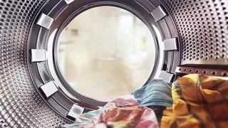 Стало известно, можно ли стирать в машинке небольшое количество вещей