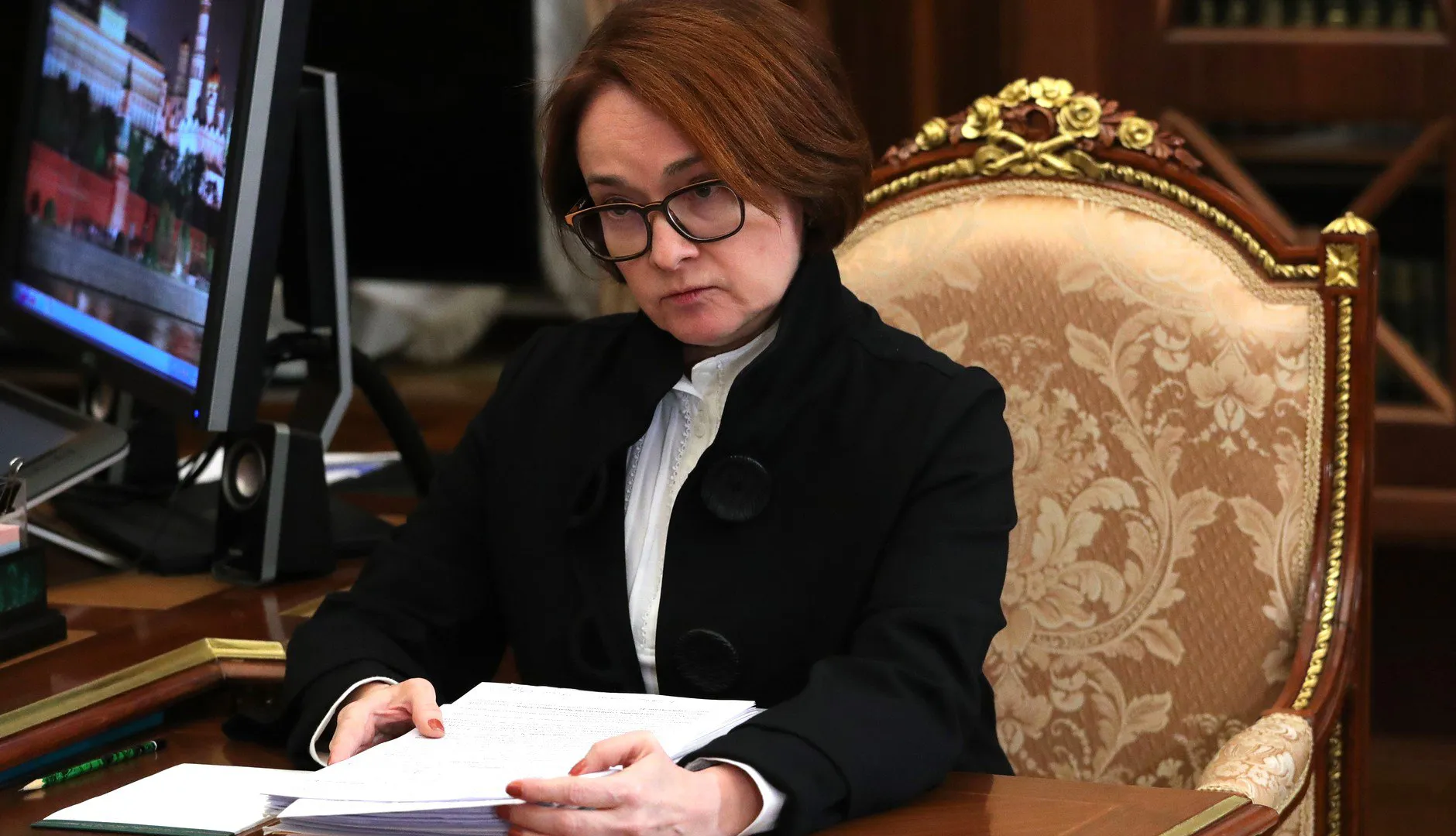"У нас нет выхода, держитесь": глава Центробанка предупредила россиян, у которых есть вклады и кредиты