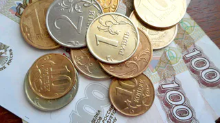 Независимо от дохода. С июня к пенсии будет надбавка