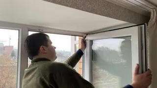 Сберегаем тепло в квартире с помощью пищевой пленки