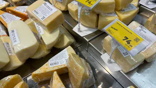 Ученые назвали самый полезный сыр — не адыгейский, не моцарелла и в четыре раза полезнее пармезана