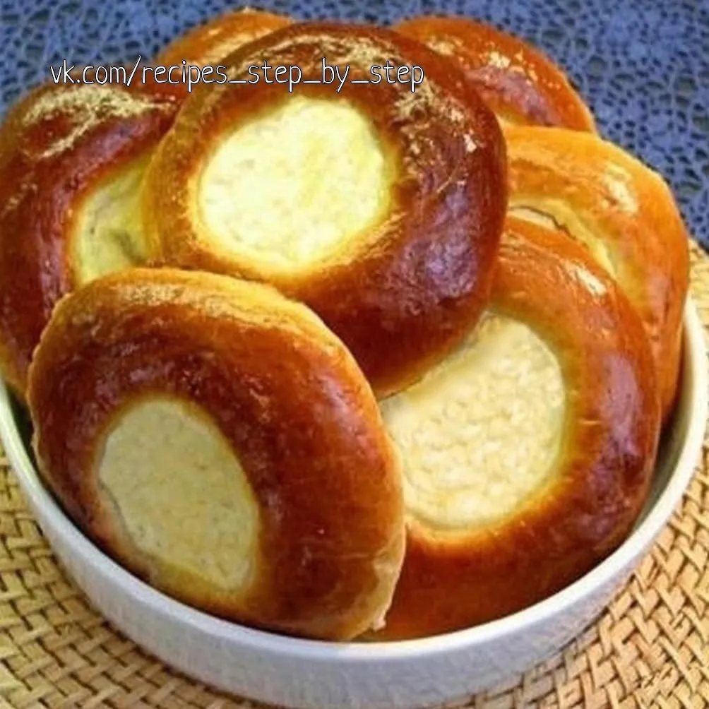 Испеките вкусные ватрушки с творогом!