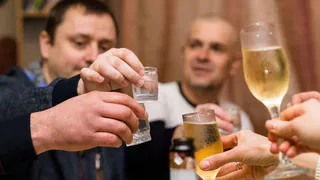 Одни из самых пьющие знаки зодиака: кому лучше не стоит начинать пить – астрологический рейтинг

