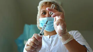 Онищенко: новый штамм коронавируса «стратус» не вызовет пандемию в России