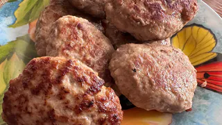 Котлеты из советской столовой, про которые ходили мифы и легенды. Разоблачаю секреты их сочности и вкуса
