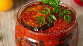 ​​Баклажаны в томатах: очень вкусный рецепт