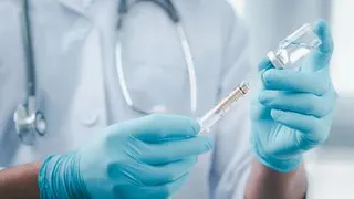 Вакцинировать от коронавируса будут только отдельные категории граждан