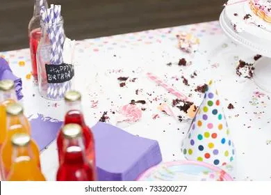 Впереди праздники и... пятна на скатертях