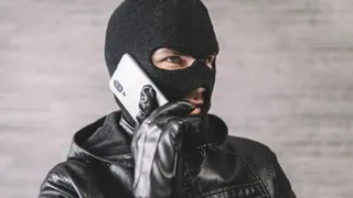Пенсионерку обманули на 1 миллион рублей с помощью уже банальной схемы