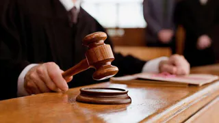 С помощью «Госуслуг» можно будет подать заявление в суд