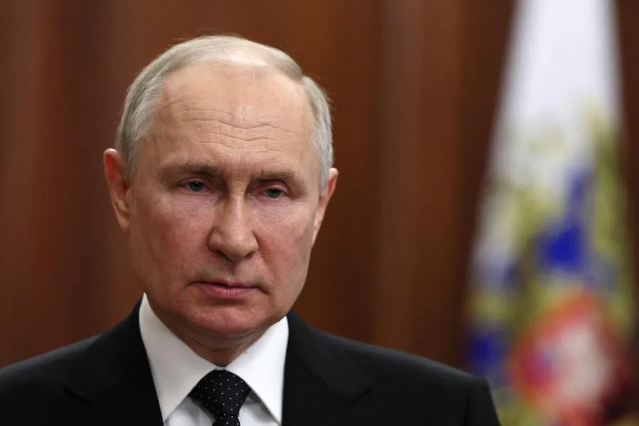 Путин присвоил десяти городам России важное звание
