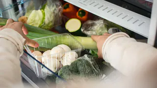 Замораживание продуктов: Как сохранить свежесть и вкус