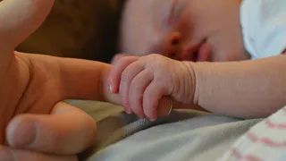 Самые популярные имена новорожденных в этом году: лидеры и тренды