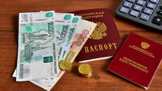 Октябрьские прибавки: кому повысят пенсии уже в этом месяце