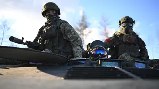 Pensnews.Ru поздравляет читателей с Днем защитника Отечества