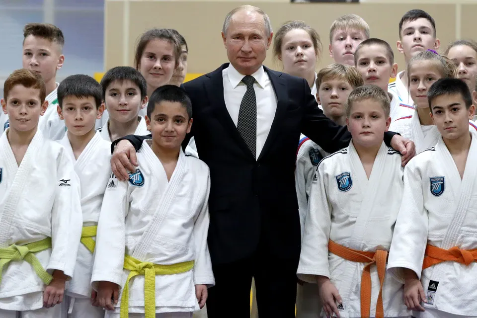 Путин подчеркивает важность снижения финансовой нагрузки на семьи, занимающиеся спортом