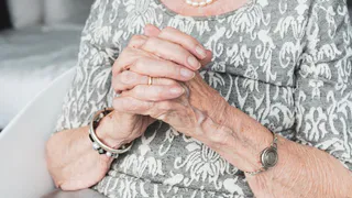 Специалисты рассказали о вспомогательных гаджетах и устройствах для пожилых людей