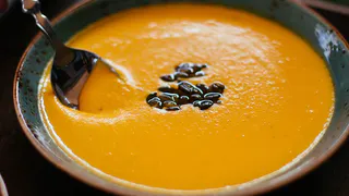 Пикантный суп-пюре из тыквы с имбирем: полезный и вкусный рецепт