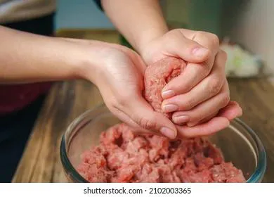 Мясной фарш расхвалили на все лады