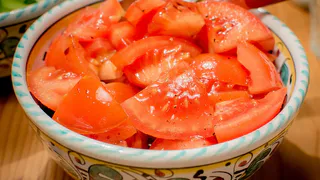За 5 минут готовлю закуску к мясу: «Ачичук» — за уши не оттащишь