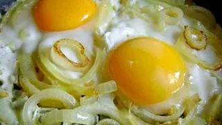 Как насчет яичницы с репчатым луком