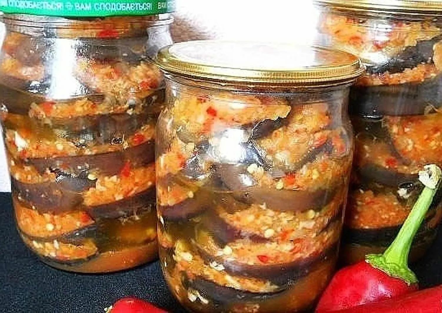 Как приготовить вкусный салат из баклажанов