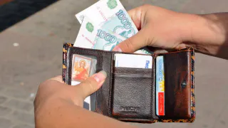 Бабушкин секрет: три словечка перед выходом — и кошелёк не пустует