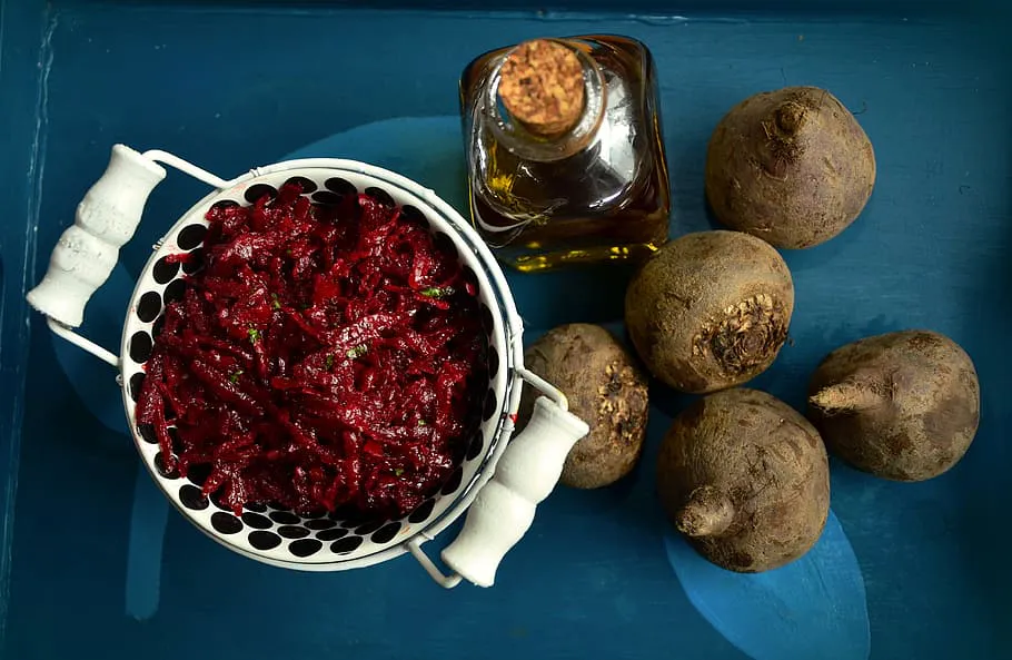 Салат из свеклы с луком: простой и изысканный рецепт